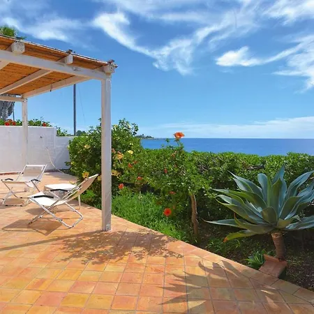 With Sea View In Fontane Bianche